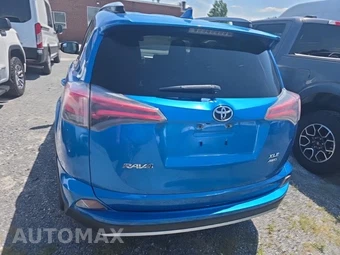 2016 Toyota RAV4 XLE - miniatura 5