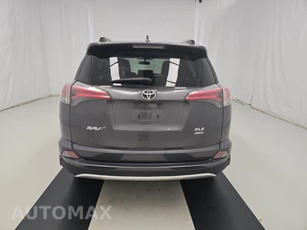 2016 Toyota RAV4 XLE - miniatura 5