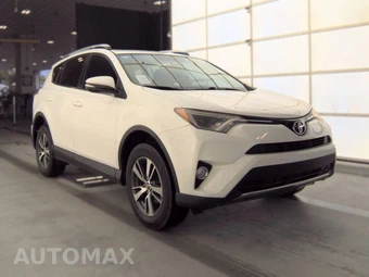 2016 Toyota RAV4 XLE – miniatura 3