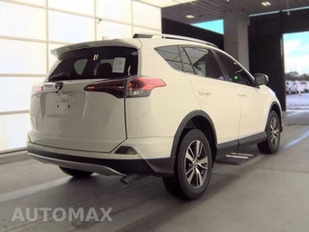 2016 Toyota RAV4 XLE – miniatura 4