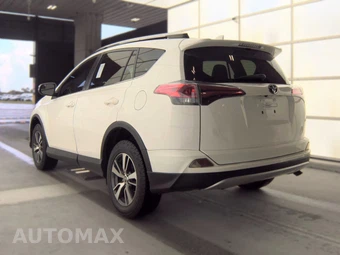 2016 Toyota RAV4 XLE – miniatura 6