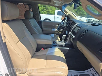 2016 Toyota Sequoia Limited – miniatura 19