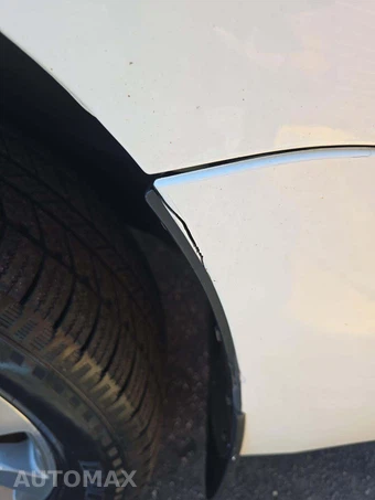 2016 Toyota Sequoia Limited – miniatura 23