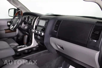 2016 Toyota Sequoia Platinum - miniatura 12
