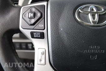 2016 Toyota Sequoia Platinum - miniatura 16