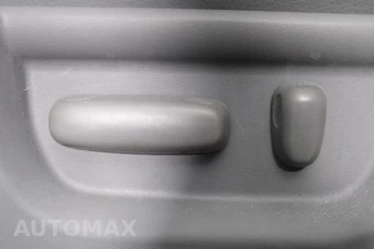 2016 Toyota Sequoia Platinum - miniatura 37
