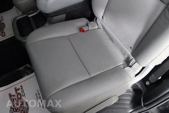 2016 Toyota Sequoia Platinum - miniatura 40