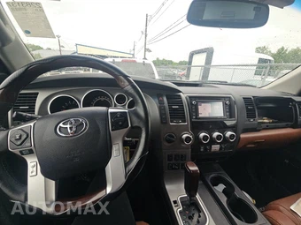 2016 Toyota Sequoia Platinum – miniatura 11