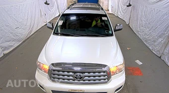 2016 Toyota Sequoia Platinum – miniatura 2