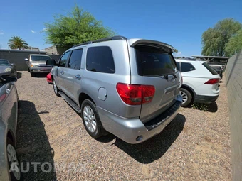 2016 Toyota Sequoia Platinum – miniatura 2