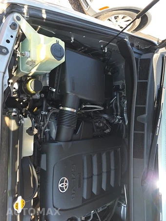2016 Toyota Sequoia Platinum – miniatura 47