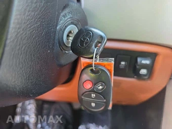 2016 Toyota Sequoia Platinum – miniatura 8