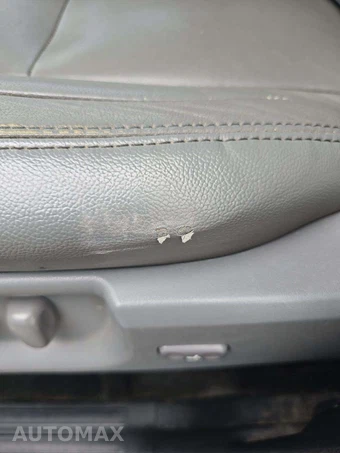 2016 Toyota Sequoia SR5 – miniatura 32