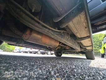 2016 Toyota Sequoia SR5 – miniatura 18