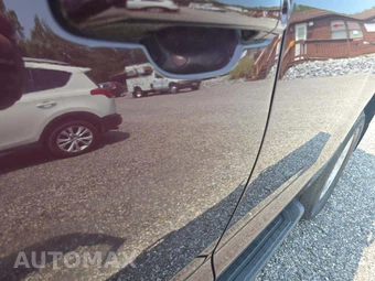 2016 Toyota Sequoia SR5 – miniatura 29
