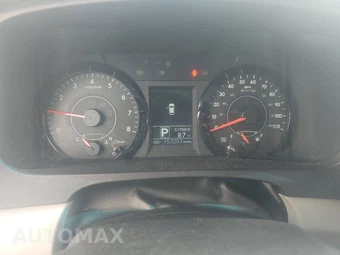 2016 Toyota Sienna LE 8-Passenger 119.3" WB - miniatura 12
