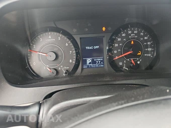 2016 Toyota Sienna LE 8-Passenger 119.3" WB - miniatura 12
