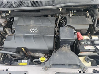 2016 Toyota Sienna LE 8-Passenger 119.3" WB - miniatura 16