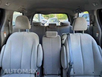 2016 Toyota Sienna LE 8-Passenger 119.3" WB - miniatura 20