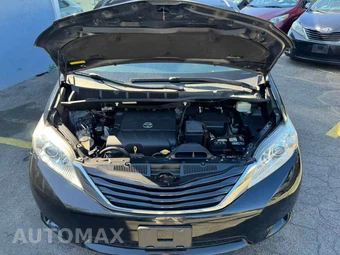 2016 Toyota Sienna LE 8-Passenger 119.3" WB - miniatura 26