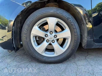 2016 Toyota Sienna LE 8-Passenger 119.3" WB - miniatura 33