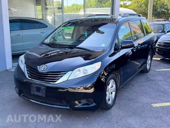 2016 Toyota Sienna LE 8-Passenger 119.3" WB - miniatura 4