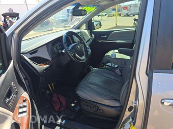 2016 Toyota Sienna Limited Premium 7-Passenger 119.3" WB - miniatura 3