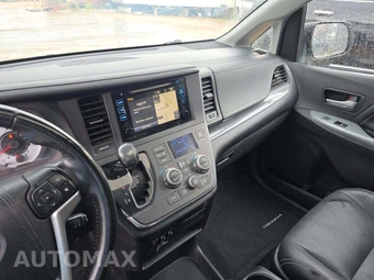 2016 Toyota Sienna SE 8-Passenger 119.3" WB - miniatura 10