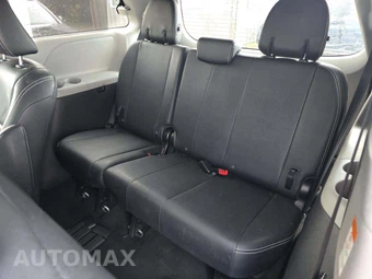 2016 Toyota Sienna SE 8-Passenger 119.3" WB - miniatura 14