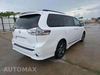 2016 Toyota Sienna SE 8-Passenger 119.3" WB - miniatura 3
