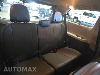 2016 Toyota Sienna SE Premium 8-Passenger 119.3" WB - miniatura 14