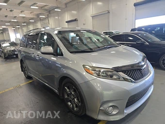 2016 Toyota Sienna SE Premium 8-Passenger 119.3" WB - miniatura 3
