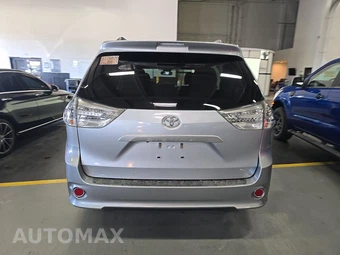 2016 Toyota Sienna SE Premium 8-Passenger 119.3" WB - miniatura 5