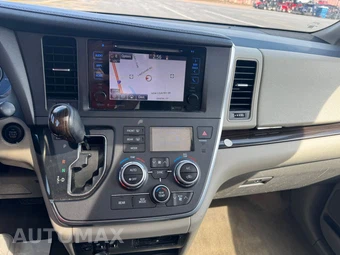 2016 Toyota Sienna XLE 7-Passenger 119.3" WB - miniatura 19