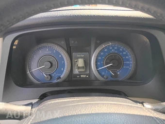 2016 Toyota Sienna XLE 7-Passenger 119.3" WB - miniatura 10