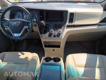 2016 Toyota Sienna XLE 7-Passenger 119.3" WB - miniatura 13