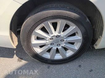 2016 Toyota Sienna XLE 7-Passenger 119.3" WB - miniatura 23