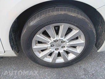2016 Toyota Sienna XLE 7-Passenger 119.3" WB - miniatura 24