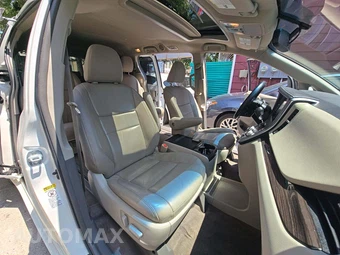 2016 Toyota Sienna XLE 8-Passenger 119.3" WB - miniatura 19