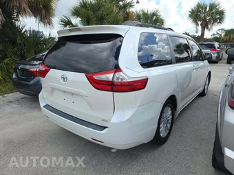 2016 Toyota Sienna XLE 8-Passenger 119.3" WB - miniatura 3