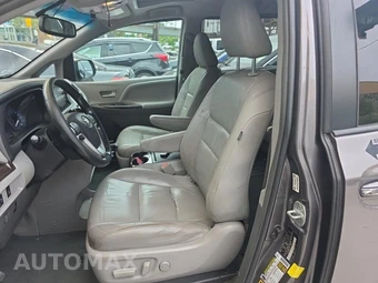 2016 Toyota Sienna XLE 8-Passenger 119.3" WB - miniatura 13