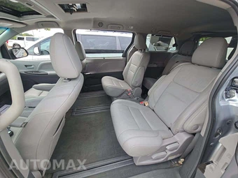 2016 Toyota Sienna XLE 8-Passenger 119.3" WB - miniatura 13