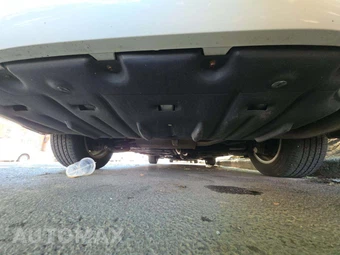 2016 Toyota Sienna XLE 8-Passenger 119.3" WB - miniatura 16