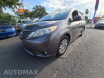 2016 Toyota Sienna XLE 8-Passenger 119.3" WB