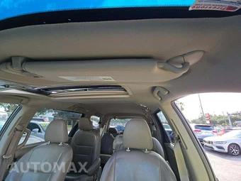 2016 Toyota Sienna XLE 8-Passenger 119.3" WB - miniatura 10