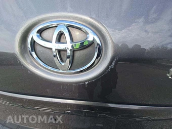 2016 Toyota Sienna XLE 8-Passenger 119.3" WB - miniatura 27