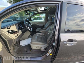 2016 Toyota Sienna XLE 8-Passenger 119.3" WB - miniatura 6