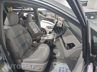 2016 Toyota Sienna XLE 8-Passenger 119.3" WB - miniatura 19