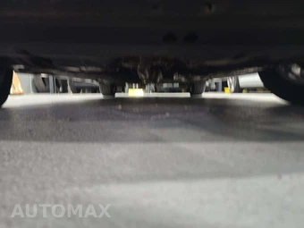 2016 Toyota Sienna XLE 8-Passenger 119.3" WB - miniatura 21