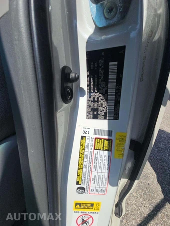 2016 Toyota Sienna XLE 8-Passenger 119.3" WB - miniatura 5